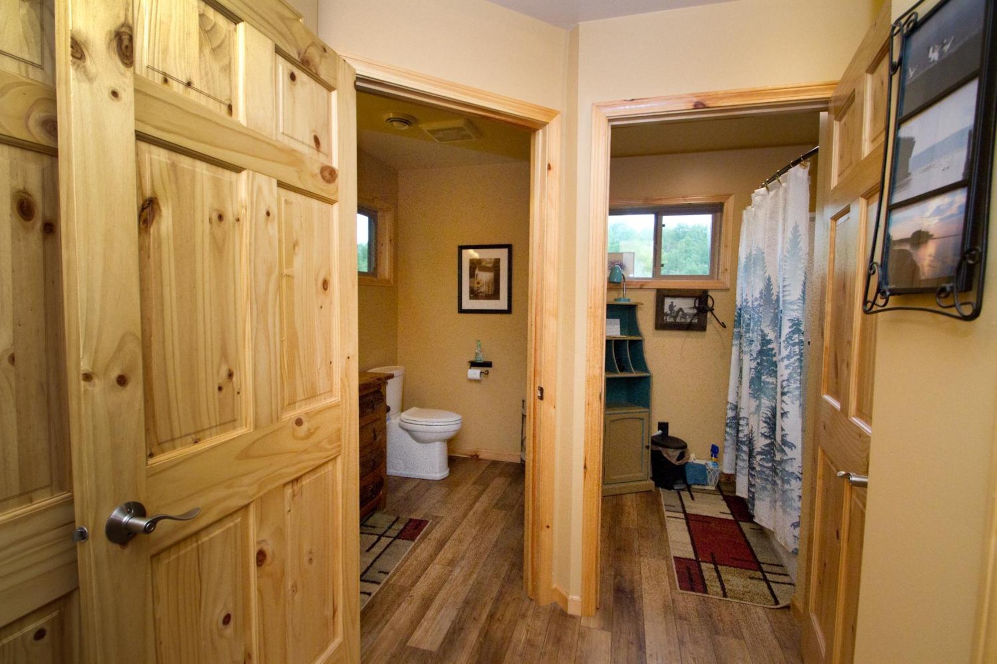 White Horse Stable Apartment Bayfield Exterior photo